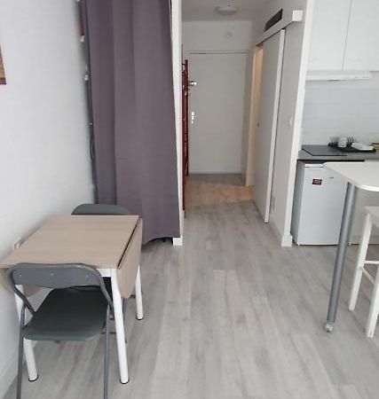 Studio 4 Personnes 5 Minutes A Pied De La Plage Le Grau-du-Roi Luaran gambar